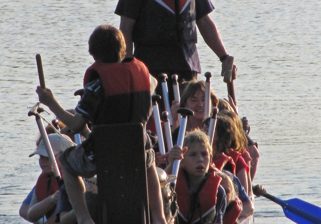 02.09.2011-4b im Drachenboot