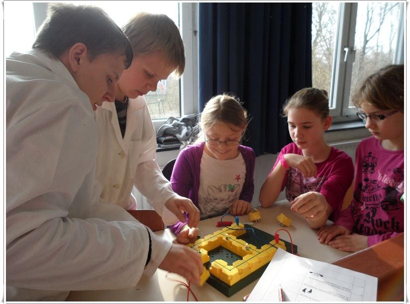 Zu Besuch in der Elbtalschule