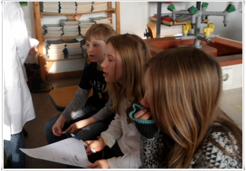 Zu Besuch in der Elbtalschule